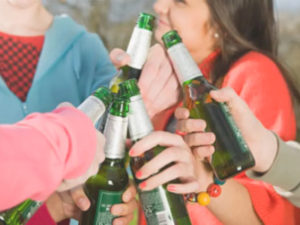 возраст подросткового алкоголизма в россии